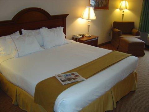 Express & By Ihg Reidsville