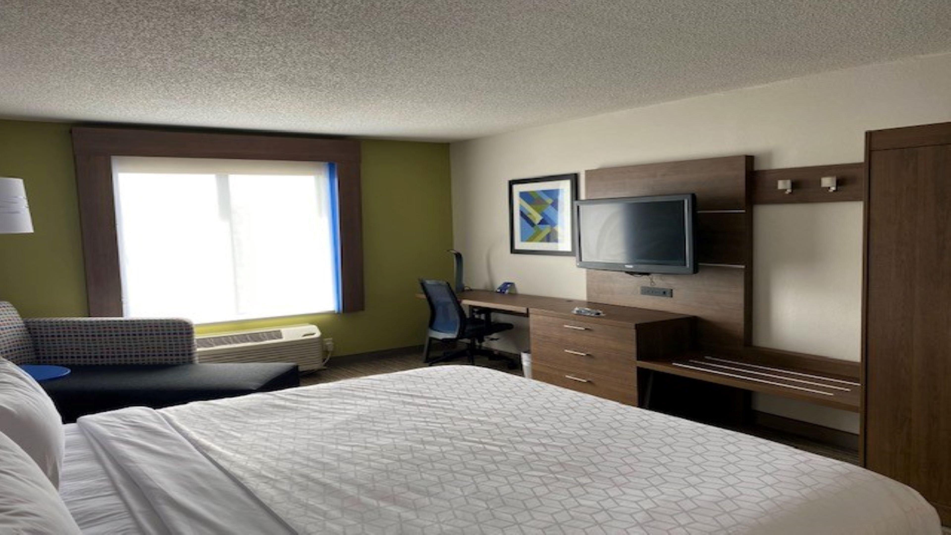 Hotel Express & By Ihg 3*