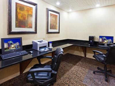 Express & By Ihg